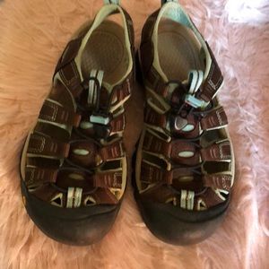 Keen Women’s Sandals Size 8